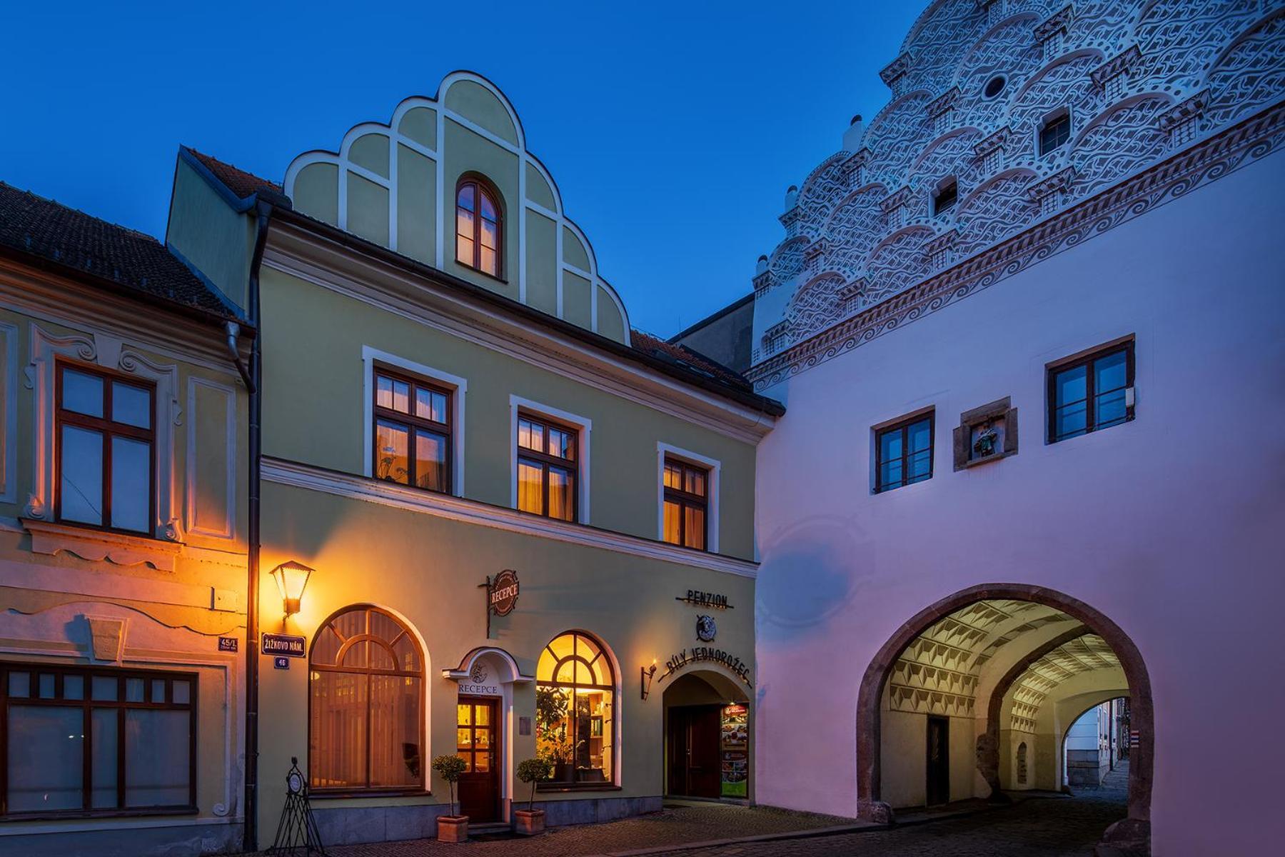 Hotel Bily Jednorozec Třeboň 외부 사진