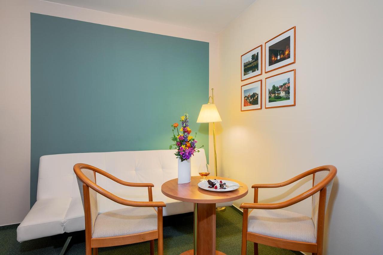 Hotel Bily Jednorozec Třeboň 외부 사진