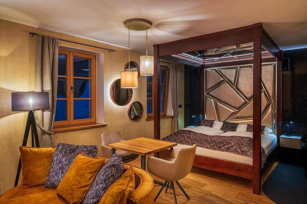 Hotel Bily Jednorozec Třeboň 외부 사진