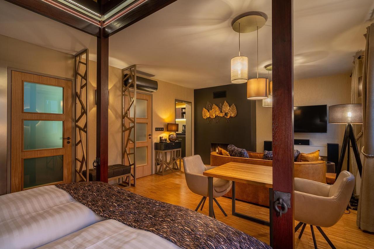 Hotel Bily Jednorozec Třeboň 외부 사진