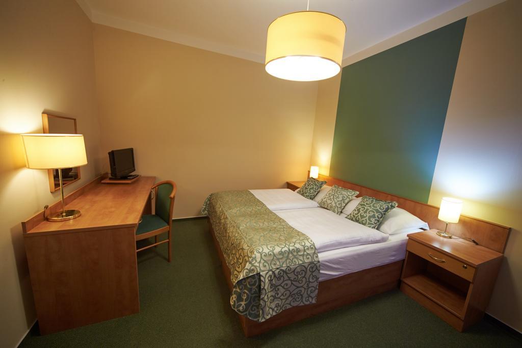 Hotel Bily Jednorozec Třeboň 외부 사진